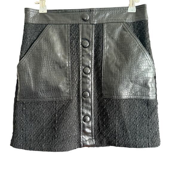 CHRISTIAN LACROIX | Black Boucle Vegan Croc Leather Button front Mini Skirt Sz 2 - Picture 1 of 6